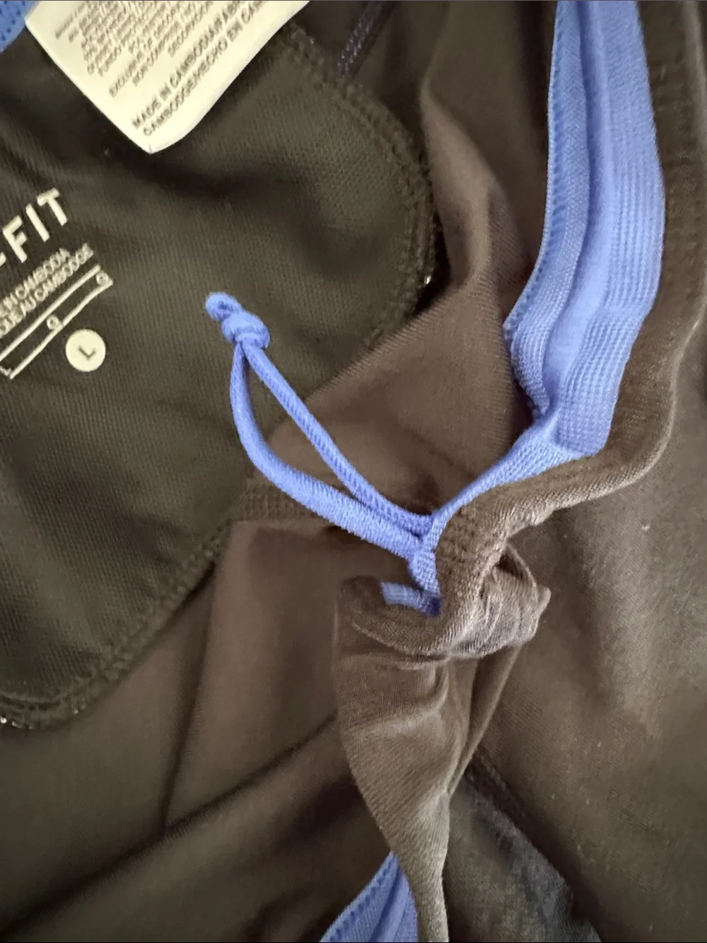 Nike Black Capri Leggings with Blue Trim and White Swoosh Back Zip Pocket Capri